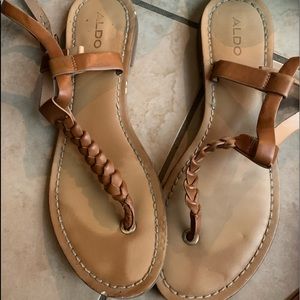 Women’s sandals